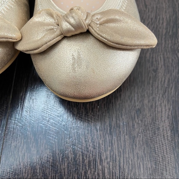 Harper Canyon Girls Flats with Bow in Gold colour - size 4M - Picture 9 of 10
